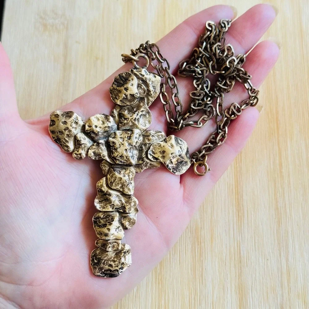 VTG Runway Regal Cross necklace Statement Bold Chunky Gold Tone‎ Brutalist 30